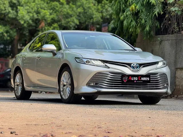 Used 2020 Toyota Camry in Delhi