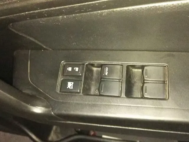 Used Maruti Suzuki Vitara Brezza [2020-2022] LXi in Delhi