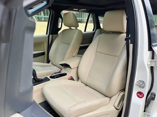 Used Ford Endeavour [2016-2019] Titanium 3.2 4x4 AT in Delhi