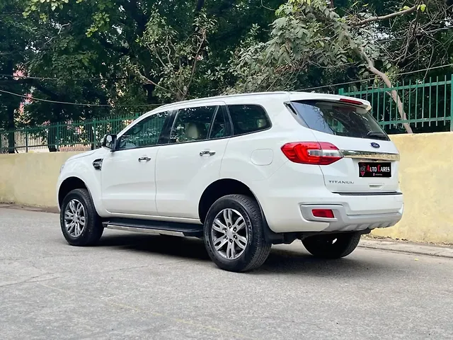 Used Ford Endeavour [2016-2019] Titanium 3.2 4x4 AT in Delhi
