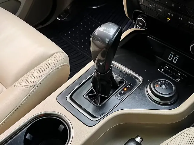 Used Ford Endeavour [2016-2019] Titanium 3.2 4x4 AT in Delhi