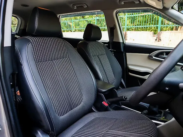 Used Kia Carens [2022-2023] Prestige Plus 1.4 Petrol MT 7 STR in Delhi