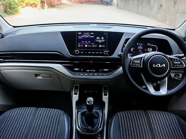 Used Kia Carens [2022-2023] Prestige Plus 1.4 Petrol MT 7 STR in Delhi