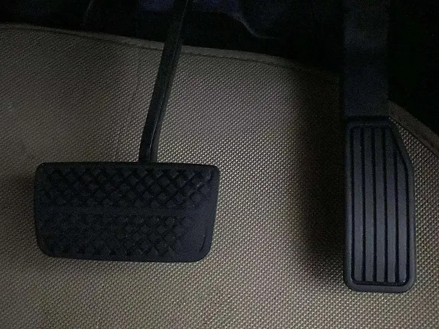 Used Honda Jazz [2015-2018] V AT Petrol in Delhi