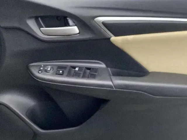 Used Honda Jazz [2015-2018] V AT Petrol in Delhi