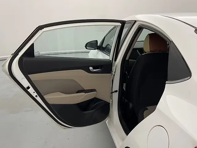Used Hyundai Verna [2017-2020] SX 1.6 CRDi in Lucknow