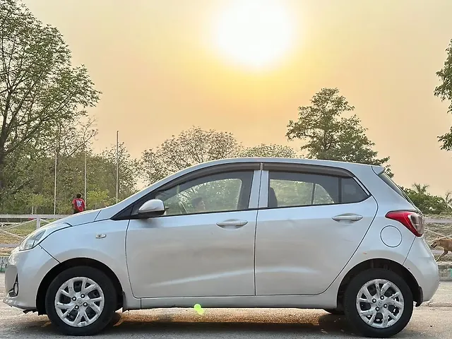 Used Hyundai Grand i10 [2013-2017] Era 1.1 CRDi [2016-2017] in Lucknow