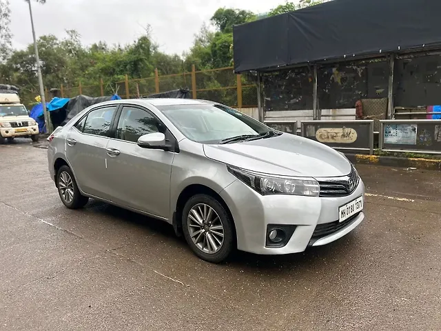 Used 2014 Toyota Corolla Altis in Mumbai