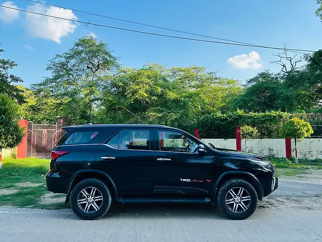 Used Toyota Fortuner [2016-2021] 2.8 4x2 MT [2016-2020] in Kanpur
