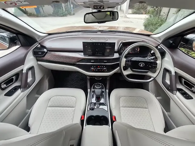 Used Tata Safari Accomplished Plus Dual Tone AT 7 STR in Hyderabad
