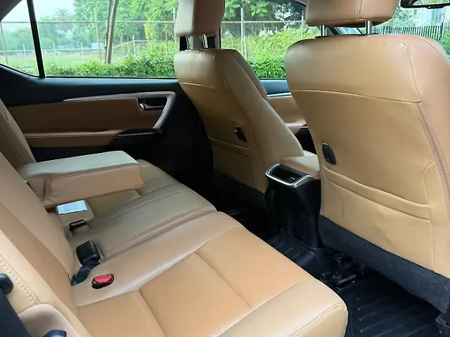 Used Toyota Fortuner [2016-2021] 2.8 4x4 AT in Chandigarh
