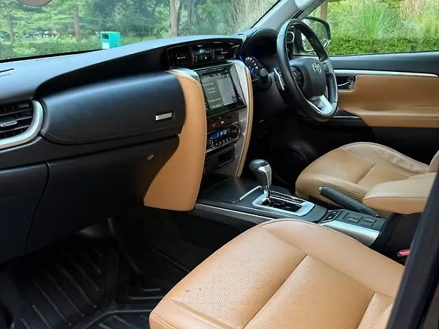 Used Toyota Fortuner [2016-2021] 2.8 4x4 AT in Chandigarh