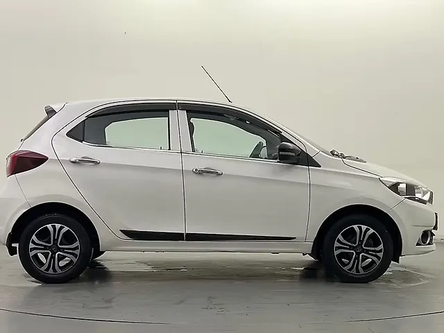 Used Tata Tiago [2016-2020] Revotron XZ w/o Alloy [2018-2019] in Delhi