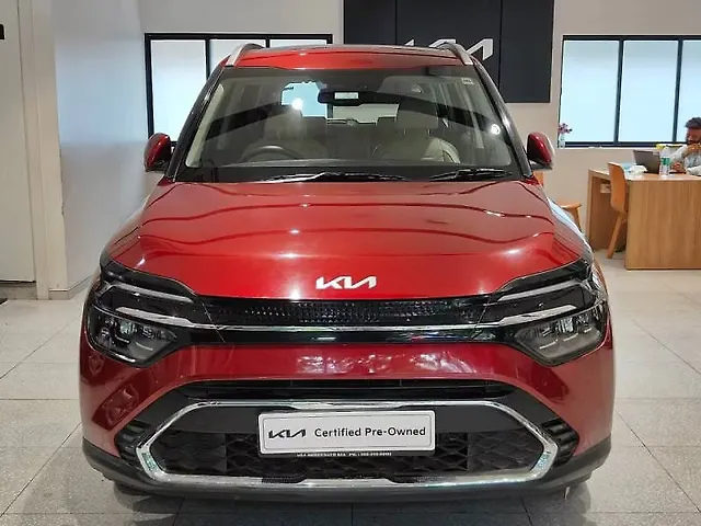 Used 2023 Kia Carens in Mumbai