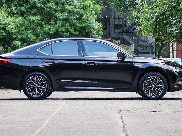 Used 2022 Skoda Octavia in Delhi