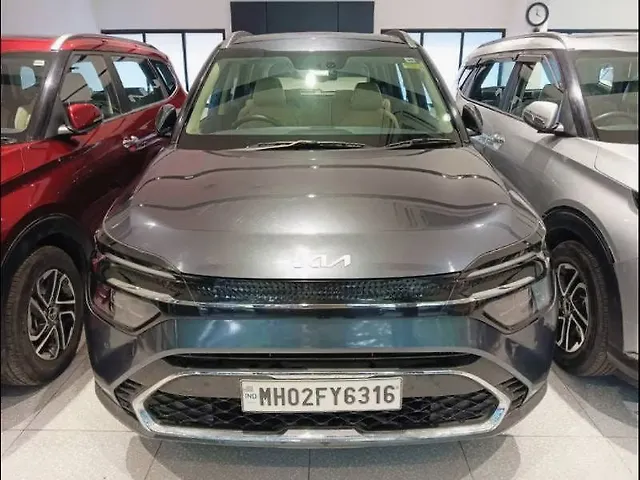 Used 2023 Kia Carens in Mumbai