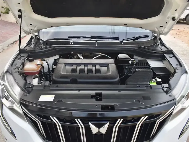 Used Mahindra XUV700 AX 7 Diesel AT 7 STR [2021] in Gurgaon