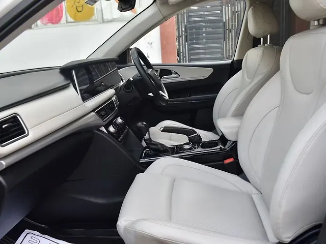 Used Mahindra XUV700 AX 7 Diesel AT 7 STR [2021] in Gurgaon