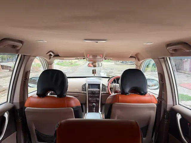 Used Mahindra XUV500 [2015-2018] W8 [2015-2017] in Agra
