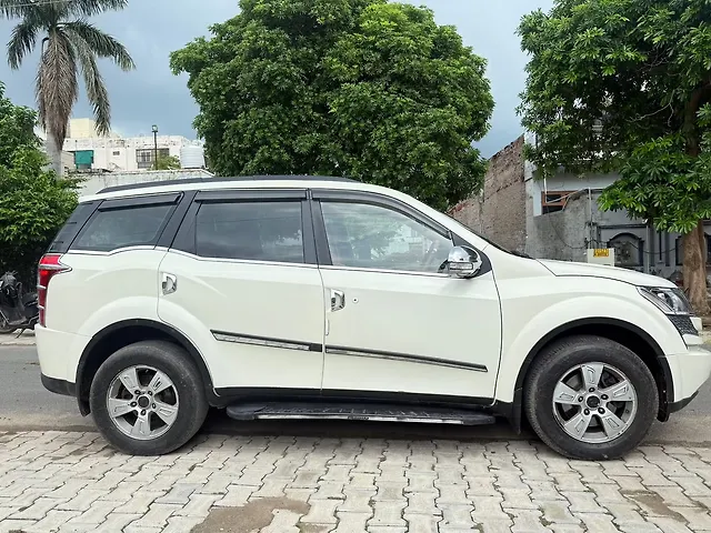 Used Mahindra XUV500 [2015-2018] W8 [2015-2017] in Agra
