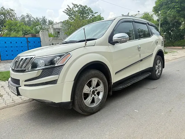 Used Mahindra XUV500 [2015-2018] W8 [2015-2017] in Agra