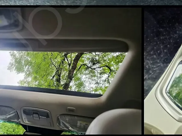 Used Mahindra XUV300 [2019-2024] W8 (O) 1.2 Petrol AMT in Hyderabad