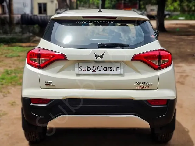 Used Mahindra XUV300 [2019-2024] W8 (O) 1.2 Petrol AMT in Hyderabad