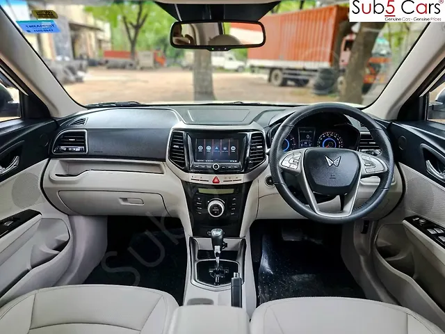 Used Mahindra XUV300 [2019-2024] W8 (O) 1.2 Petrol AMT in Hyderabad