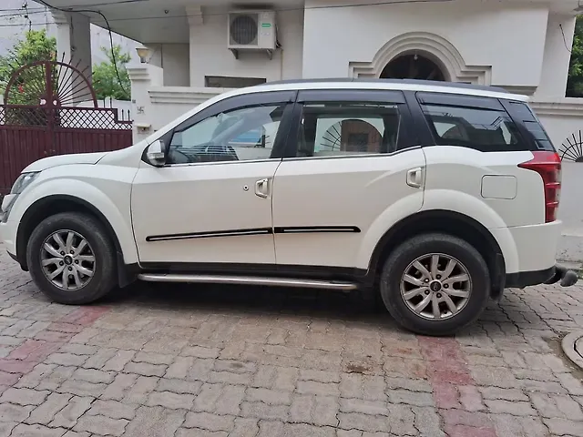 Used Mahindra XUV500 [2015-2018] W10 AWD in Lucknow