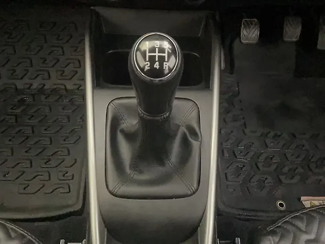 Used Maruti Suzuki Baleno Zeta MT [2022-2023] in Ahmedabad