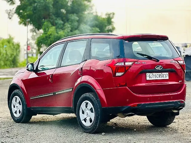 Used Mahindra XUV500 W7 [2018-2020] in Surat