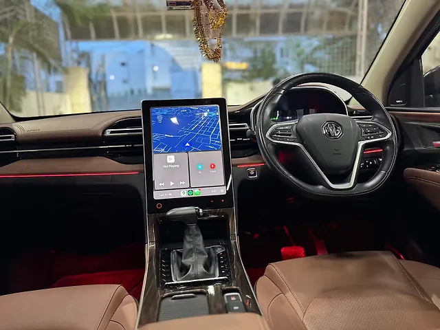 Used MG Hector Plus Savvy Pro 1.5 Turbo Petrol CVT 7 STR in Hyderabad