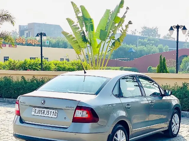 Used Skoda Rapid Style 1.6 MPI AT in Surat