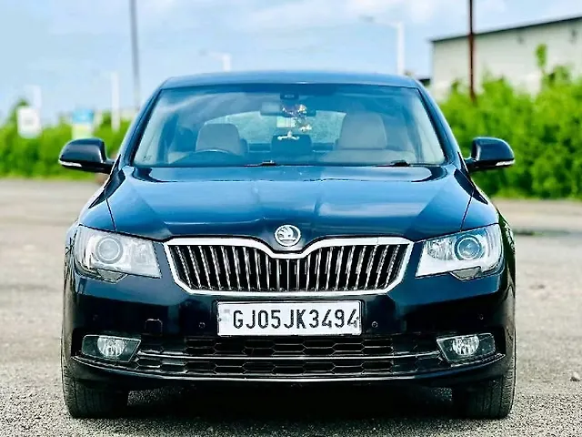 Used 2014 Skoda Superb in Surat