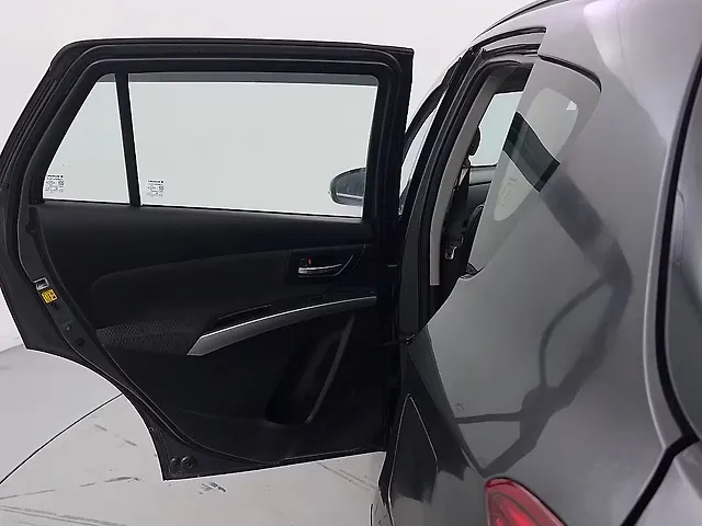 Used Maruti Suzuki S-Cross 2020 Zeta AT in Ghaziabad
