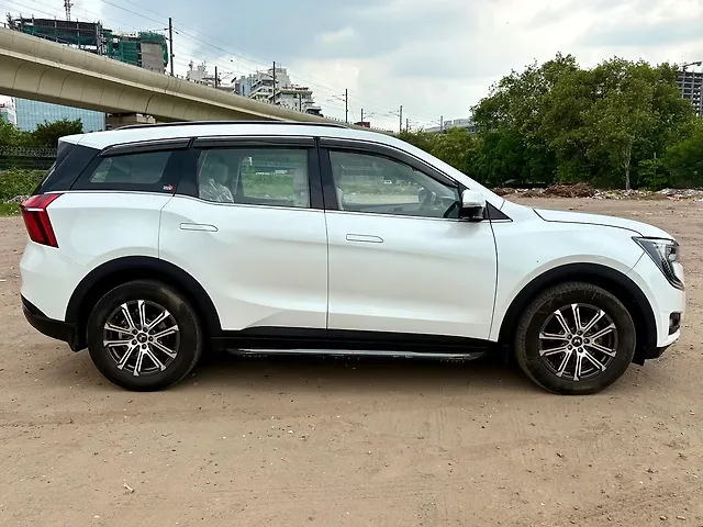 Used Mahindra XUV700 AX 7 Petrol AT Luxury Pack 7 STR [2021] in Delhi