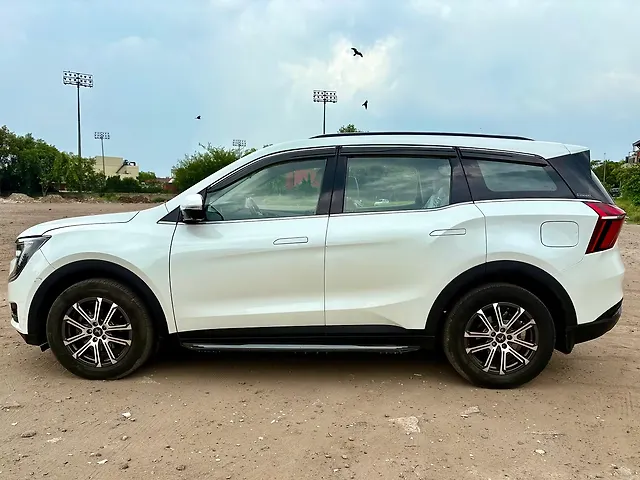 Used Mahindra XUV700 AX 7 Petrol AT Luxury Pack 7 STR [2021] in Delhi
