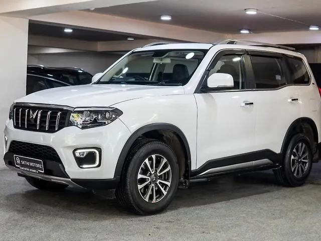 Used Mahindra Scorpio N Z8 Diesel AT 2WD 7 STR in Delhi