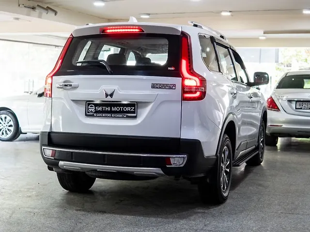 Used Mahindra Scorpio N Z8 Diesel AT 2WD 7 STR in Delhi