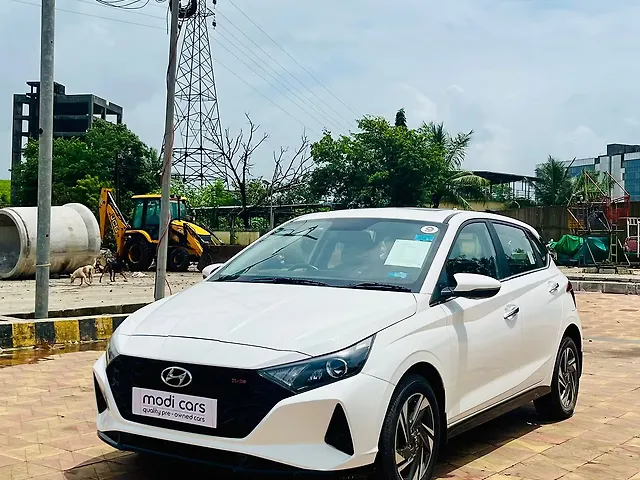Used Hyundai i20 [2020-2023] Sportz 1.2 IVT [2020-2023] in Mumbai