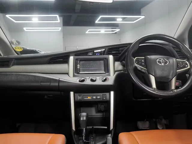 Used Toyota Innova Crysta [2016-2020] 2.8 GX AT 8 STR [2016-2020] in Hyderabad