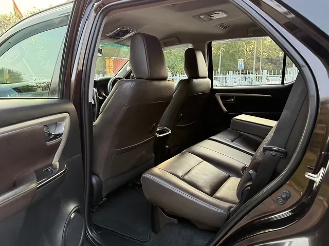 Used Toyota Fortuner [2016-2021] 2.8 4x2 AT [2016-2020] in Delhi