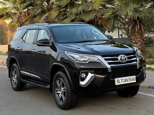 Used Toyota Fortuner [2016-2021] 2.8 4x2 AT [2016-2020] in Delhi