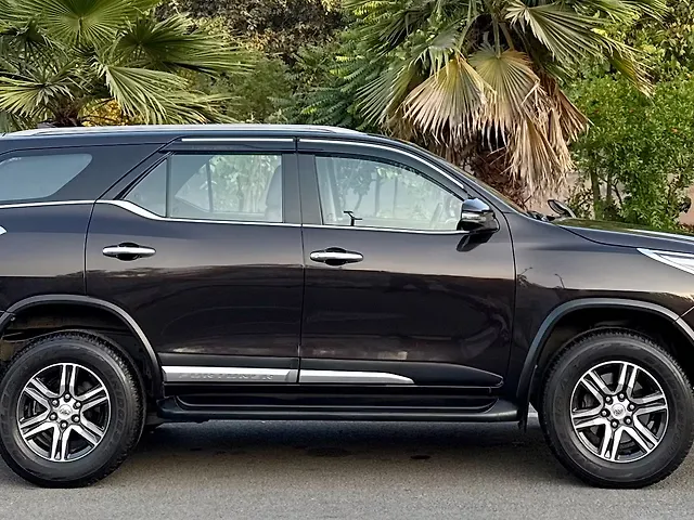 Used Toyota Fortuner [2016-2021] 2.8 4x2 AT [2016-2020] in Delhi