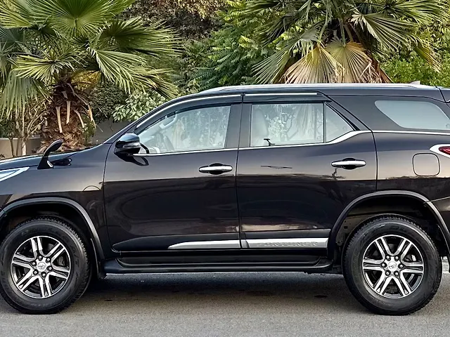 Used Toyota Fortuner [2016-2021] 2.8 4x2 AT [2016-2020] in Delhi