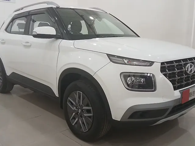 Used 2022 Hyundai Venue in Kolhapur