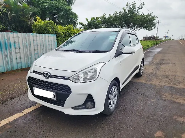 Used 2018 Hyundai i10 in Kolhapur