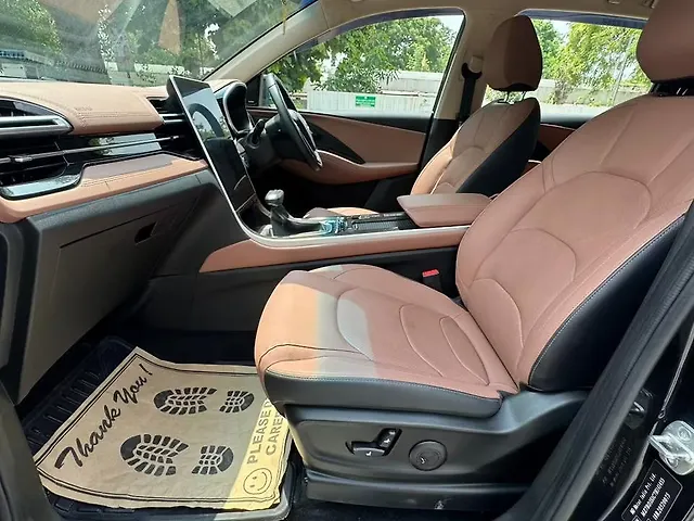 Used MG Hector Plus Sharp Pro 1.5 Turbo Petrol CVT 6 STR in Delhi