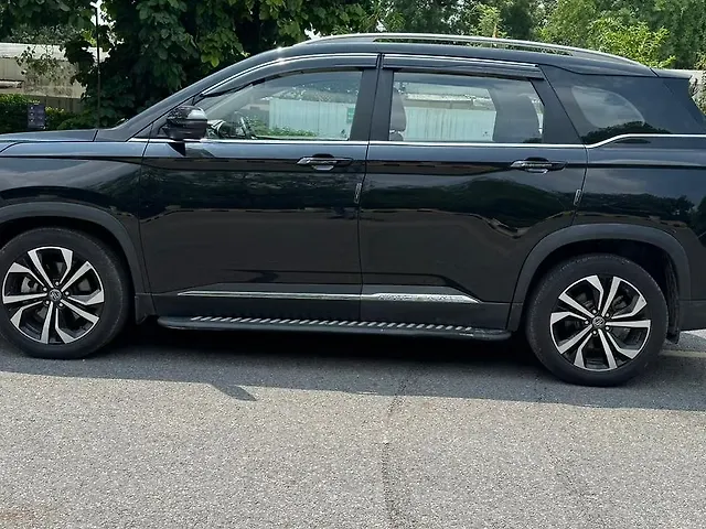 Used MG Hector Plus Sharp Pro 1.5 Turbo Petrol CVT 6 STR in Delhi