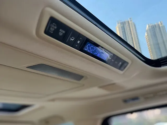 Used Toyota Vellfire VIP – Executive Lounge in Mumbai